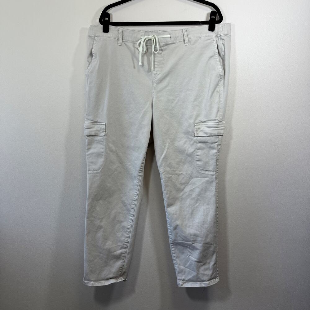 Torrid Pull-On Weekend Straight Stretch Twill Cargo Mid-Rise Pant Size 3x Khaki - Picture 4 of 11